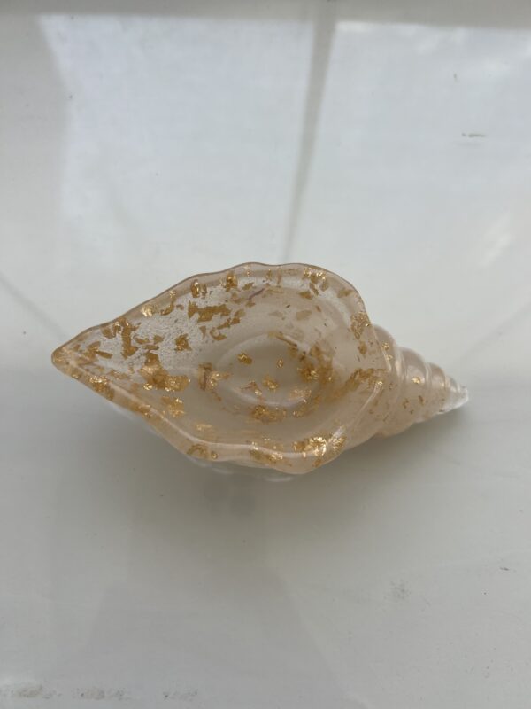 Transparencia y oro del mar